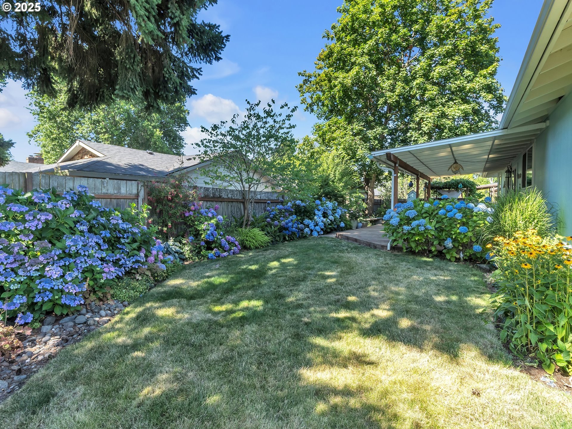 McMinnville, Oregon, 97128, United States, 3 Bedrooms Bedrooms, ,2 BathroomsBathrooms,Residential,For Sale,1901824