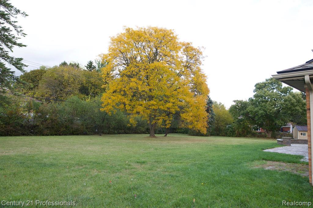 RochesterHills, Michigan, 48309, United States, 4 Bedrooms Bedrooms, ,3 BathroomsBathrooms,Residential,For Sale,1976232