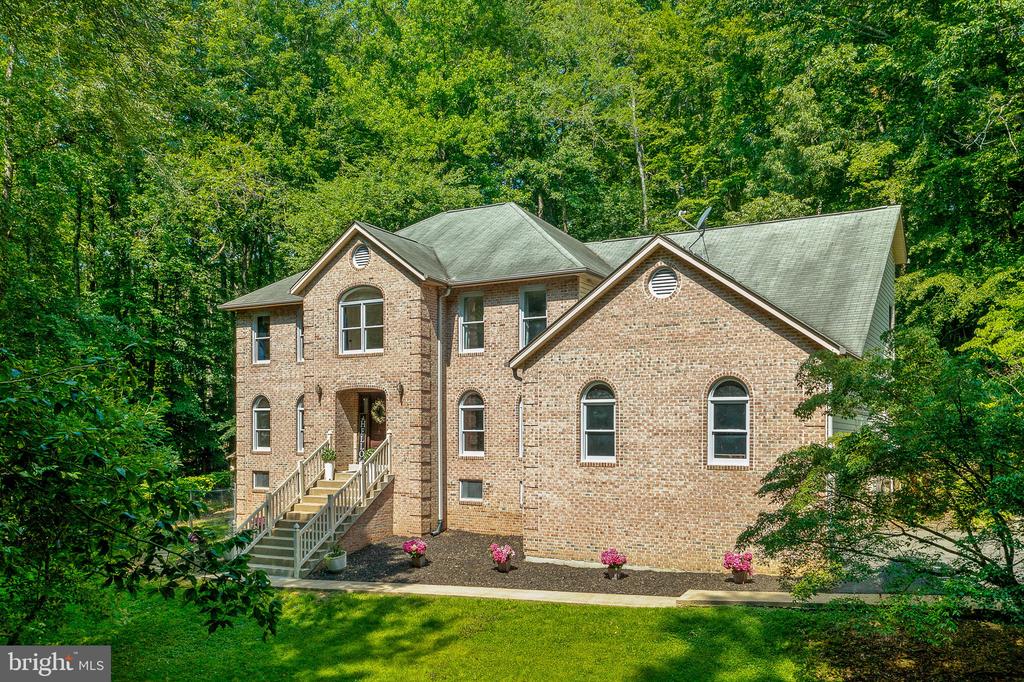 Stafford, Virginia, 22554, United States, 5 Bedrooms Bedrooms, ,4 BathroomsBathrooms,Residential,For Sale,1938309