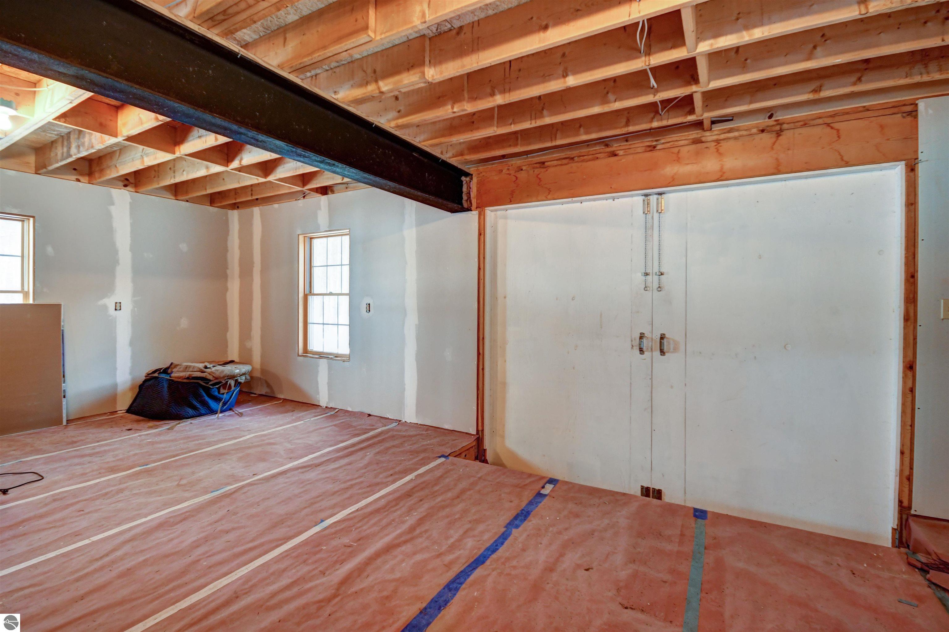 Traverse City, Michigan, 49686, United States, 3 Bedrooms Bedrooms, ,2 BathroomsBathrooms,Residential,For Sale,1820083