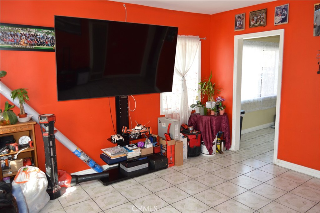Pacoima, California, 91331, United States, 3 Bedrooms Bedrooms, ,2 BathroomsBathrooms,Residential,For Sale,1935822
