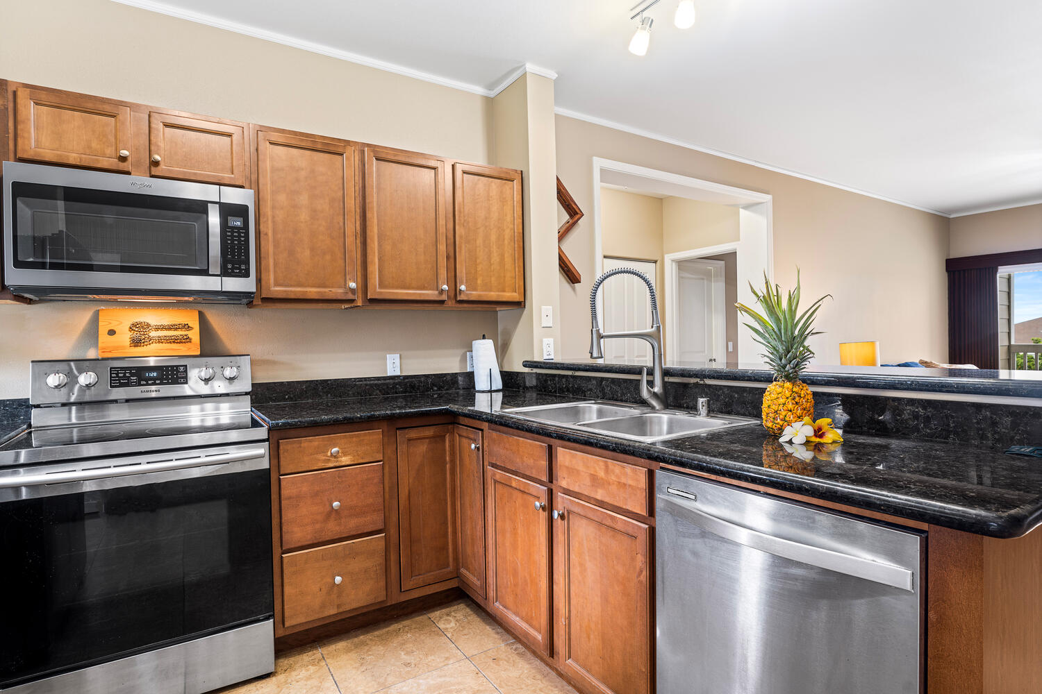 Kailua-Kona, Hawaii, 96740, United States, 2 Bedrooms Bedrooms, ,2 BathroomsBathrooms,Residential,For Sale,1896960