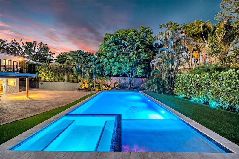 Fort Lauderdale, Florida, 33304, United States, 3 Bedrooms Bedrooms, ,3 BathroomsBathrooms,Residential,For Sale,1985546