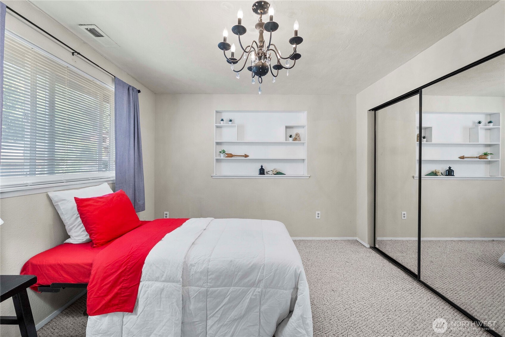 Puyallup, Washington, 98374, United States, 4 Bedrooms Bedrooms, ,2 BathroomsBathrooms,Residential,For Sale,1987950