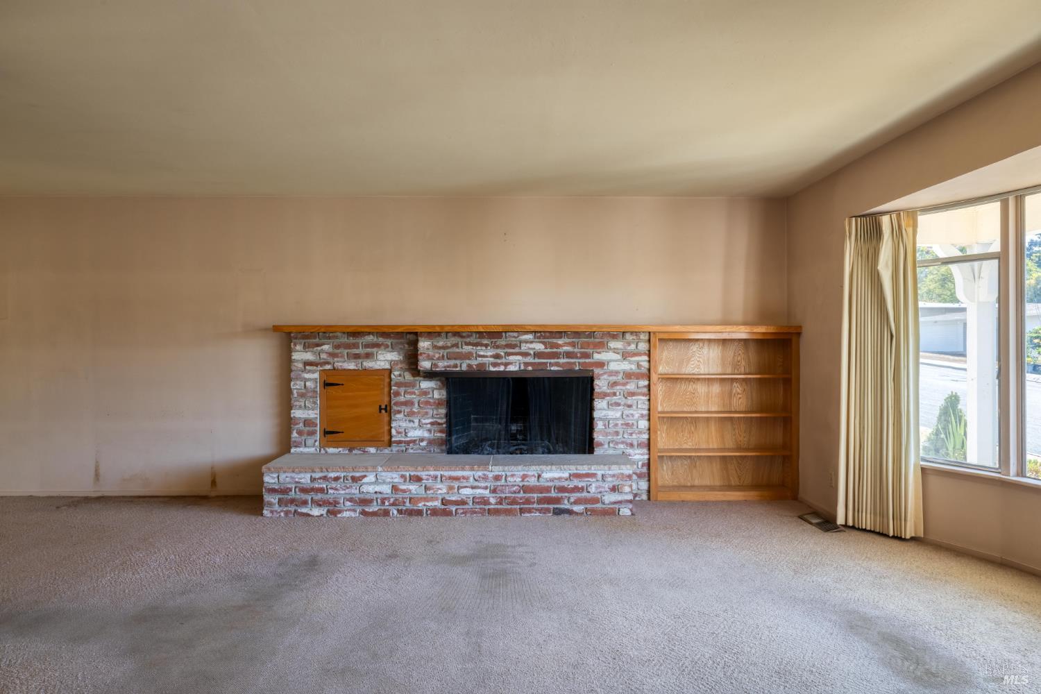 Petaluma, California, 94952, United States, 3 Bedrooms Bedrooms, ,3 BathroomsBathrooms,Residential,For Sale,1981148