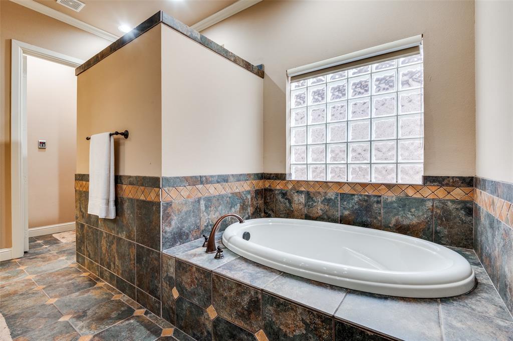 Desoto, Texas, 75115, United States, 4 Bedrooms Bedrooms, ,3 BathroomsBathrooms,Residential,For Sale,2015045