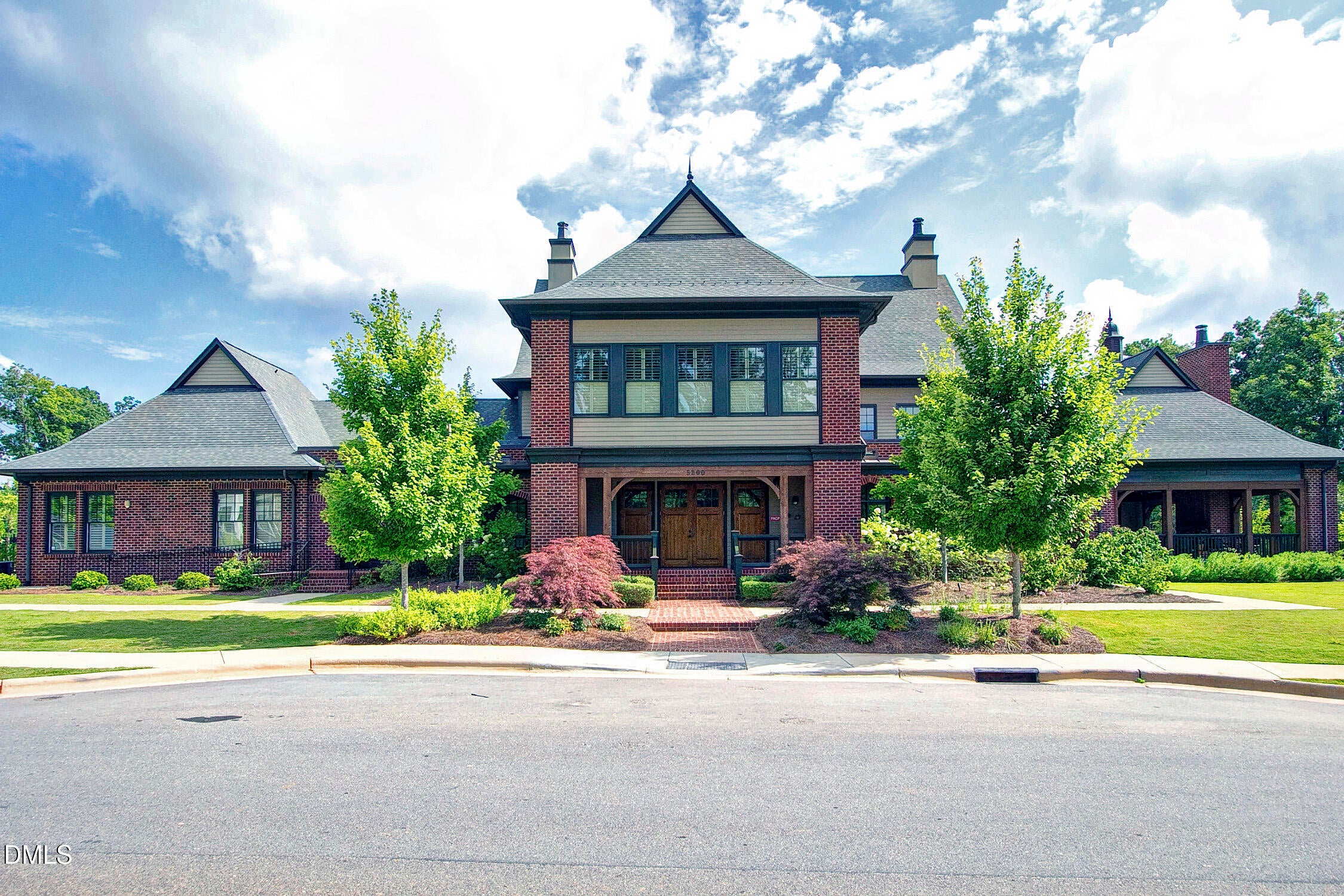 Apex, North Carolina, 27539, United States, 5 Bedrooms Bedrooms, ,5 BathroomsBathrooms,Residential,For Sale,2003181