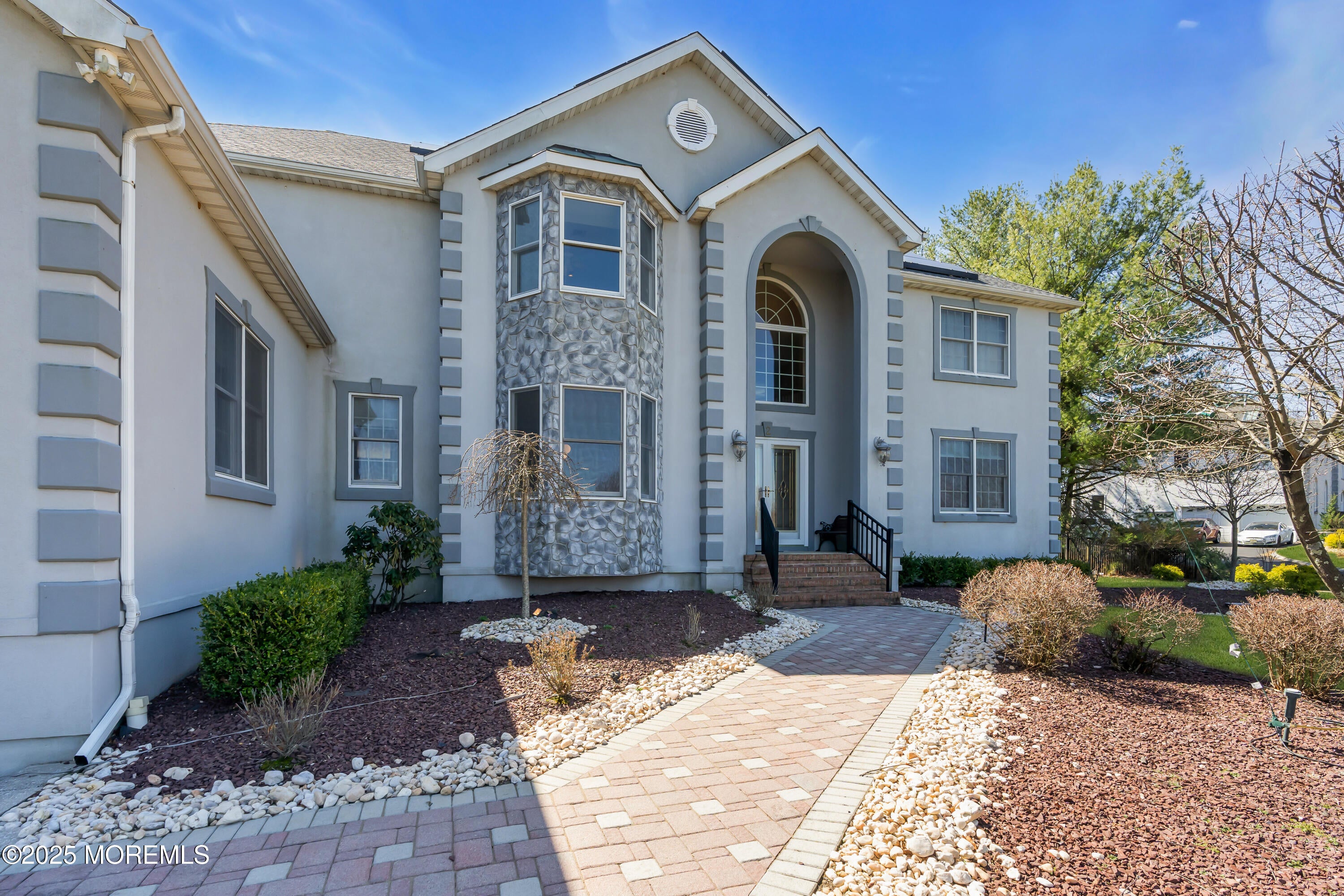 Manalapan, New Jersey, 07726, United States, 6 Bedrooms Bedrooms, ,5 BathroomsBathrooms,Residential,For Sale,1976013