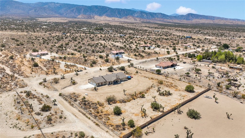 Pinon Hills, California, 92372, United States, 4 Bedrooms Bedrooms, ,4 BathroomsBathrooms,Residential,For Sale,1917576