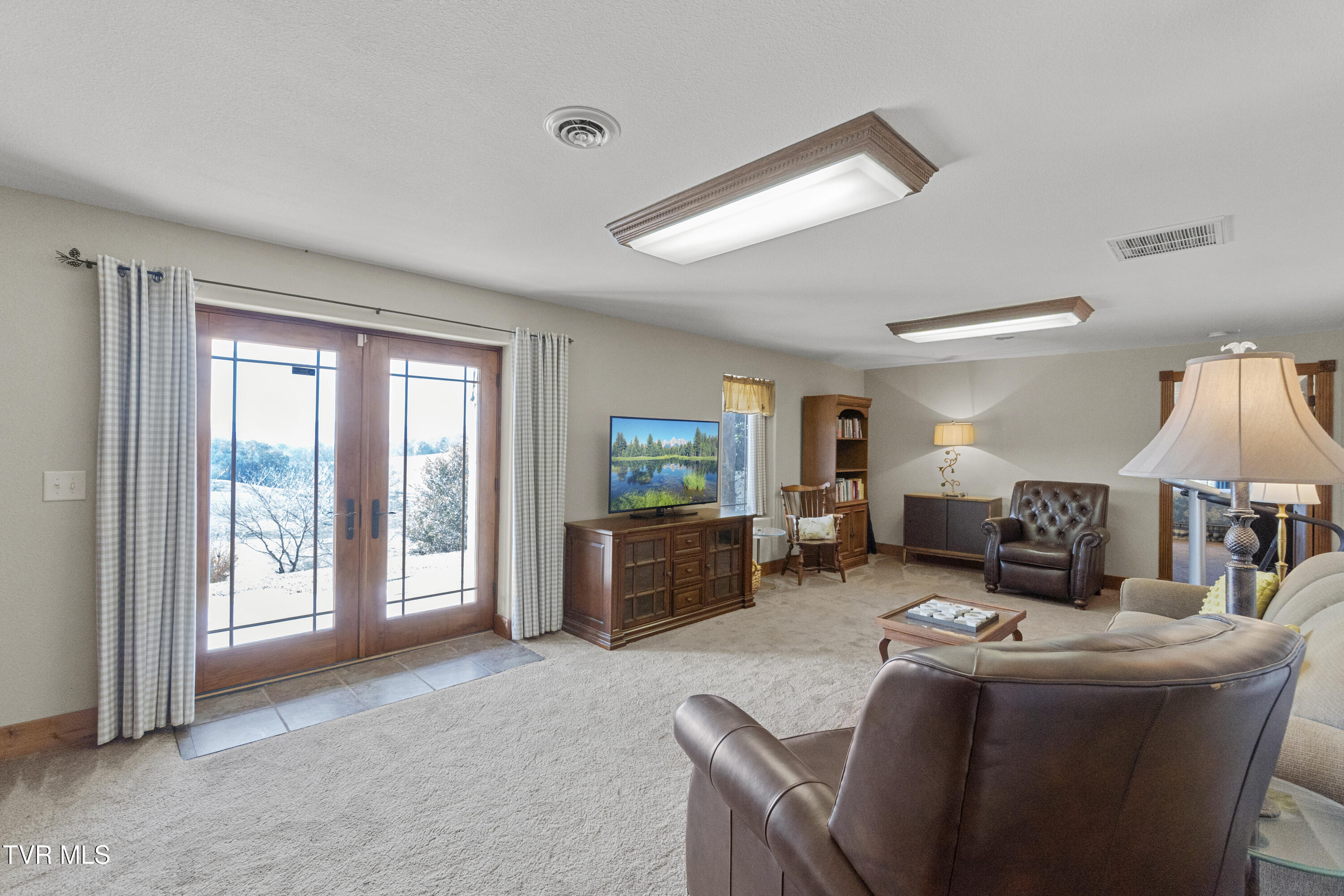 Parrottsville, Tennessee, 37843, United States, 5 Bedrooms Bedrooms, ,4 BathroomsBathrooms,Residential,For Sale,2005757