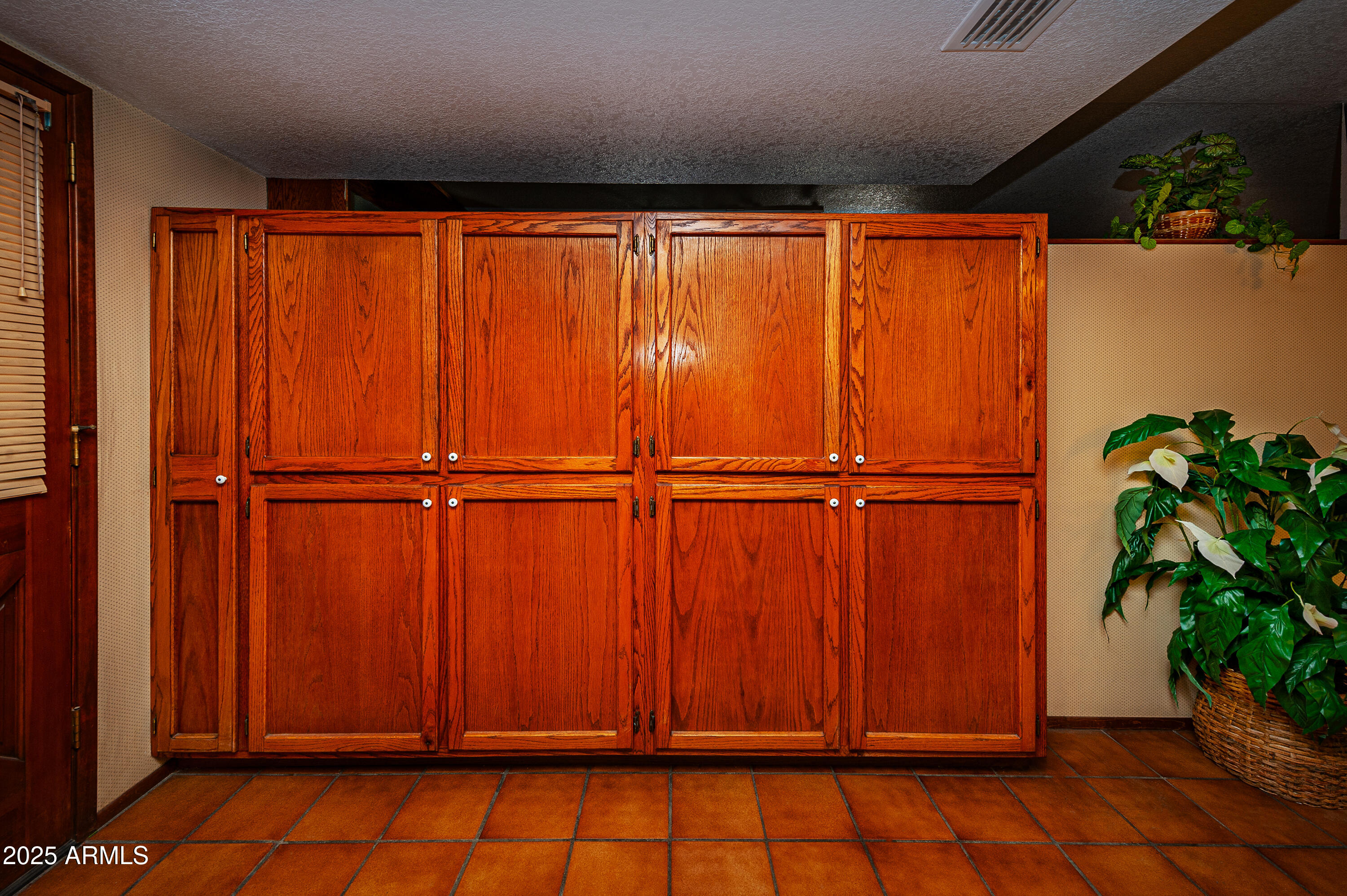 Cornville, Arizona, 86325, United States, 4 Bedrooms Bedrooms, ,3 BathroomsBathrooms,Residential,For Sale,2003408