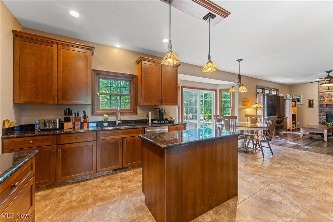 Poland, Ohio, 44514, United States, 4 Bedrooms Bedrooms, ,3 BathroomsBathrooms,Residential,For Sale,2009287