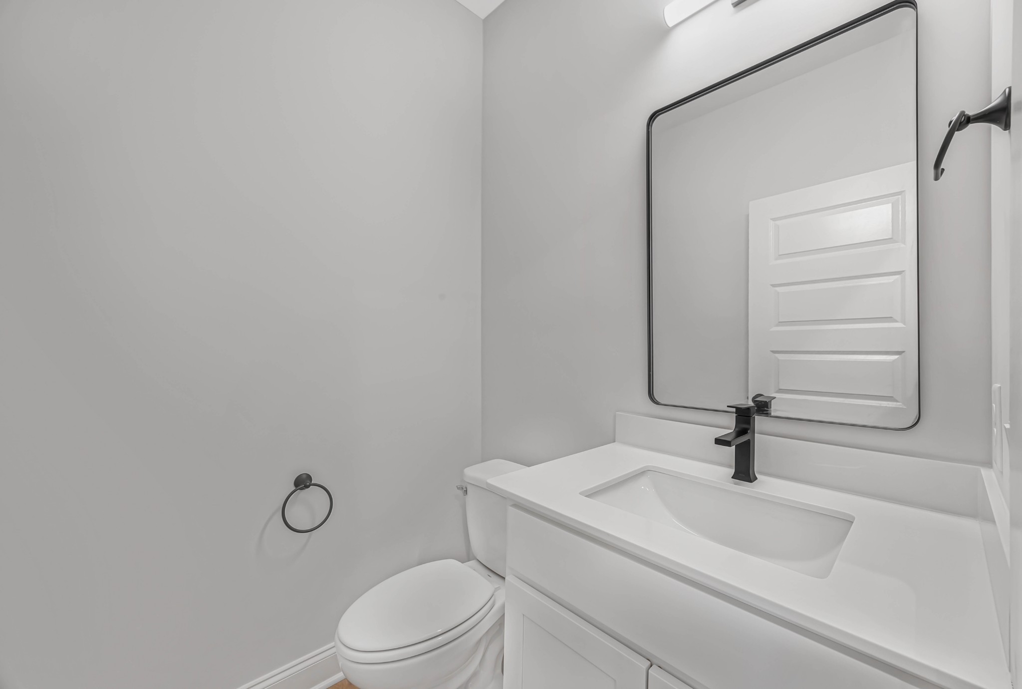 Clarksville, Tennessee, 37040, United States, 4 Bedrooms Bedrooms, ,3 BathroomsBathrooms,Residential,For Sale,1979946