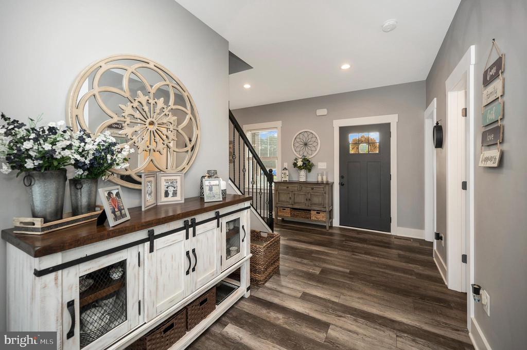 Bealeton, Virginia, 22712, United States, 4 Bedrooms Bedrooms, ,3 BathroomsBathrooms,Residential,For Sale,2002871