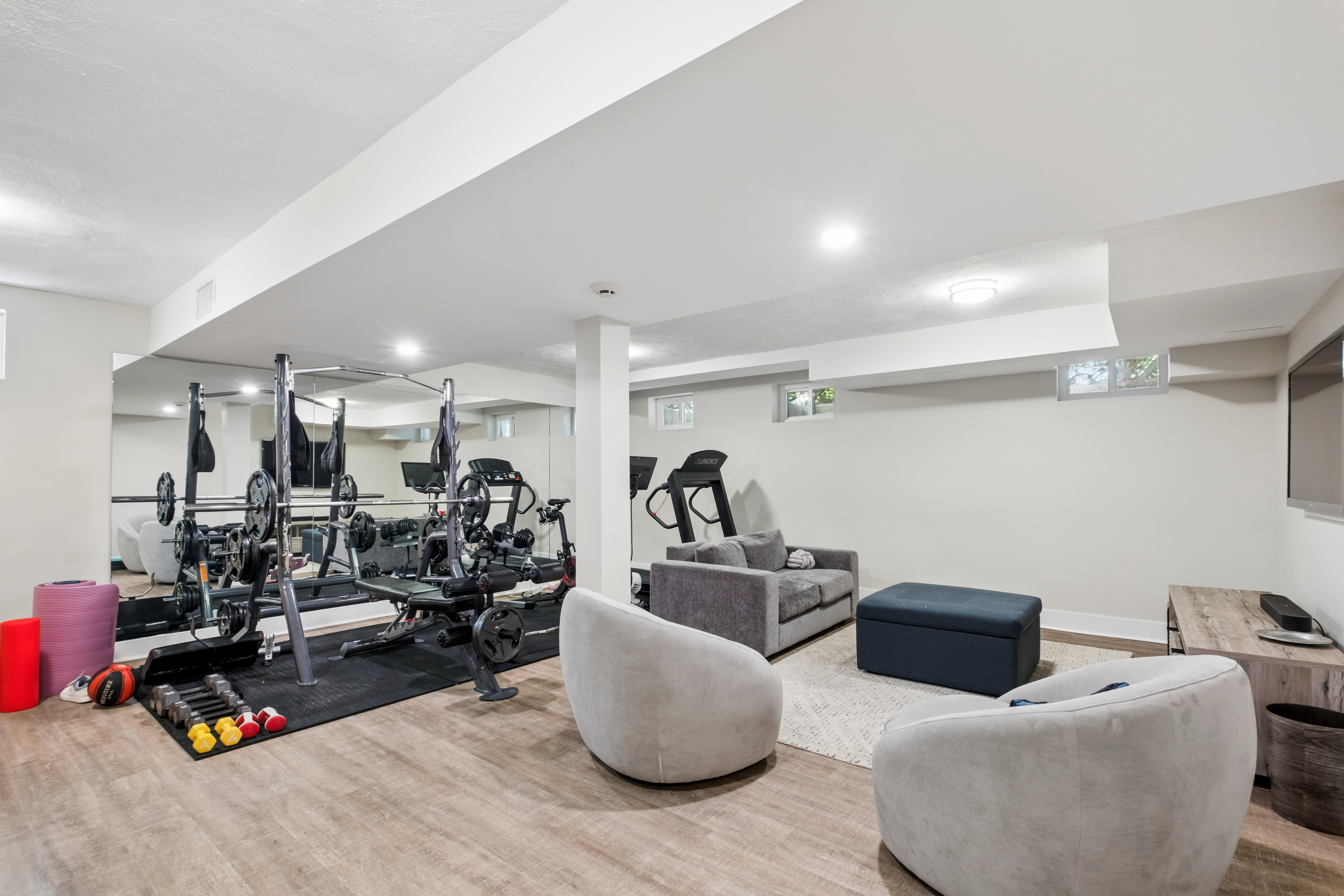  Beautifully Updated, Sun-Drenched Home - 物件實景