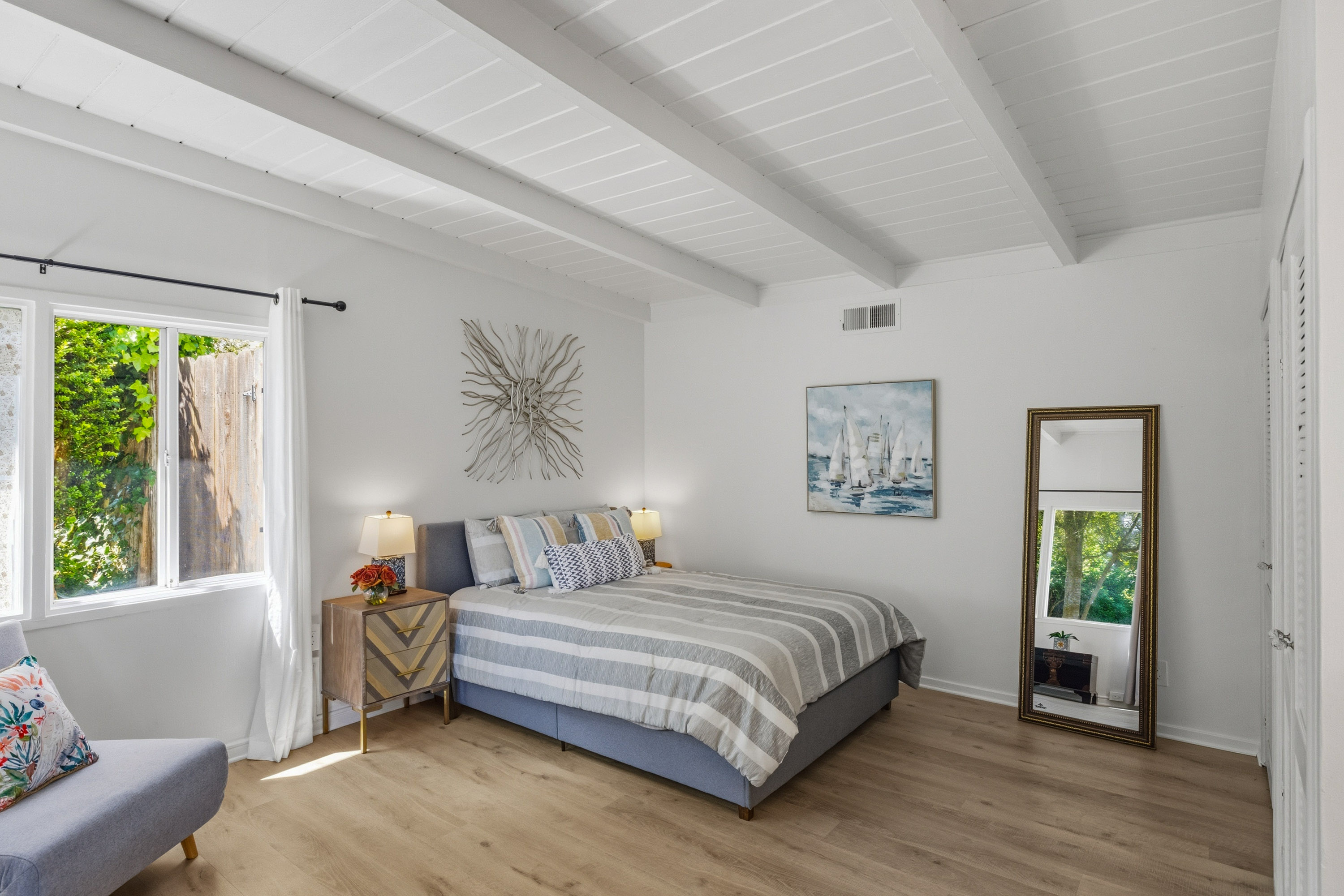  4058 El Bosque Drive - 物件實景