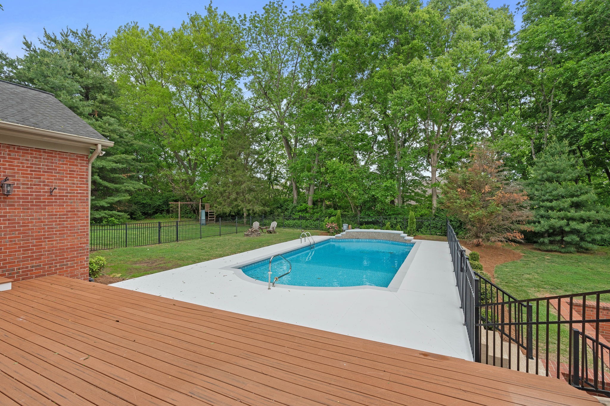 Brentwood, Tennessee, 37027, United States, 4 Bedrooms Bedrooms, ,6 BathroomsBathrooms,Residential,For Sale,1987820