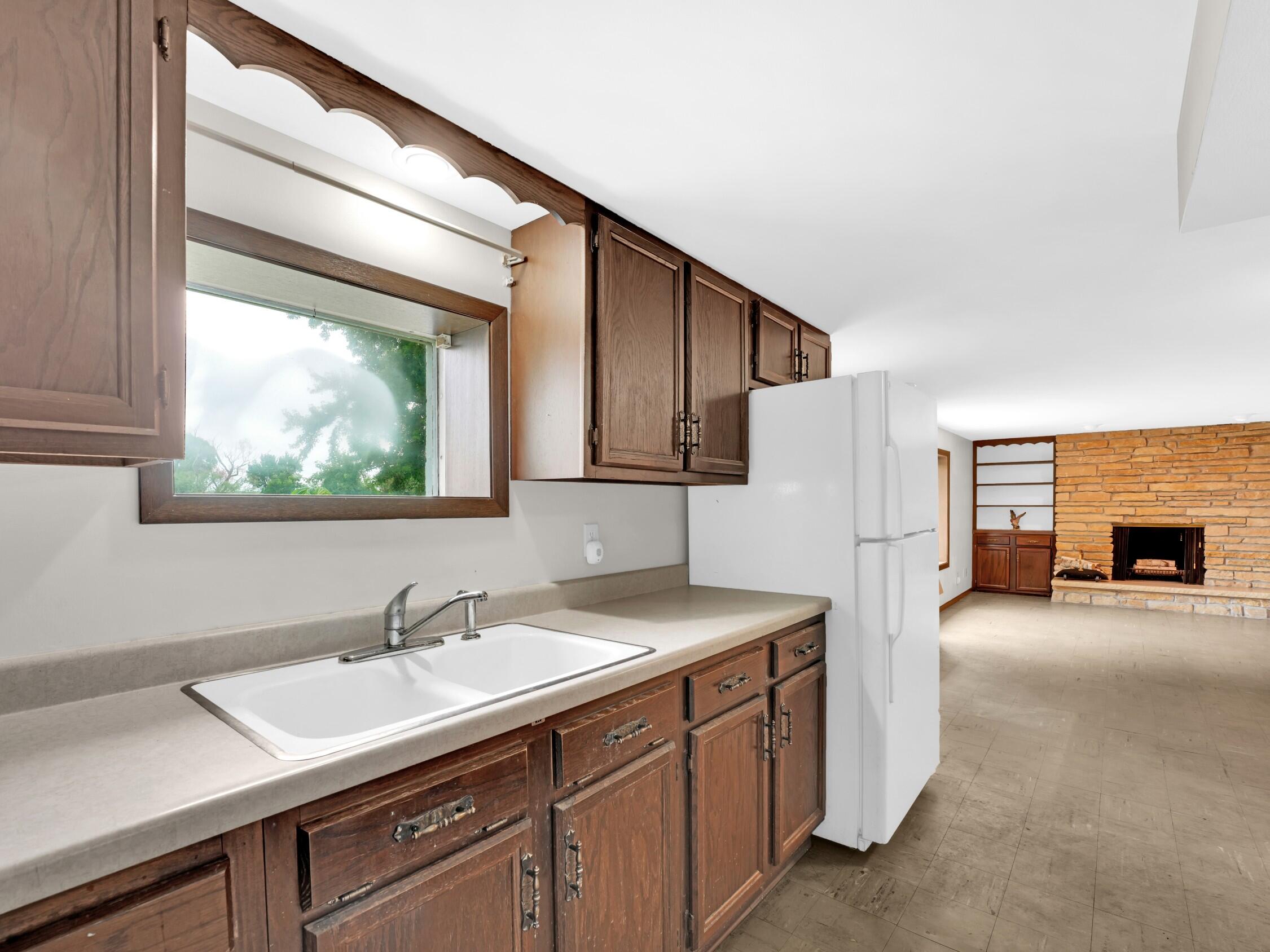 Whitewater, Wisconsin, 53190, United States, 5 Bedrooms Bedrooms, ,2 BathroomsBathrooms,Residential,For Sale,1877600