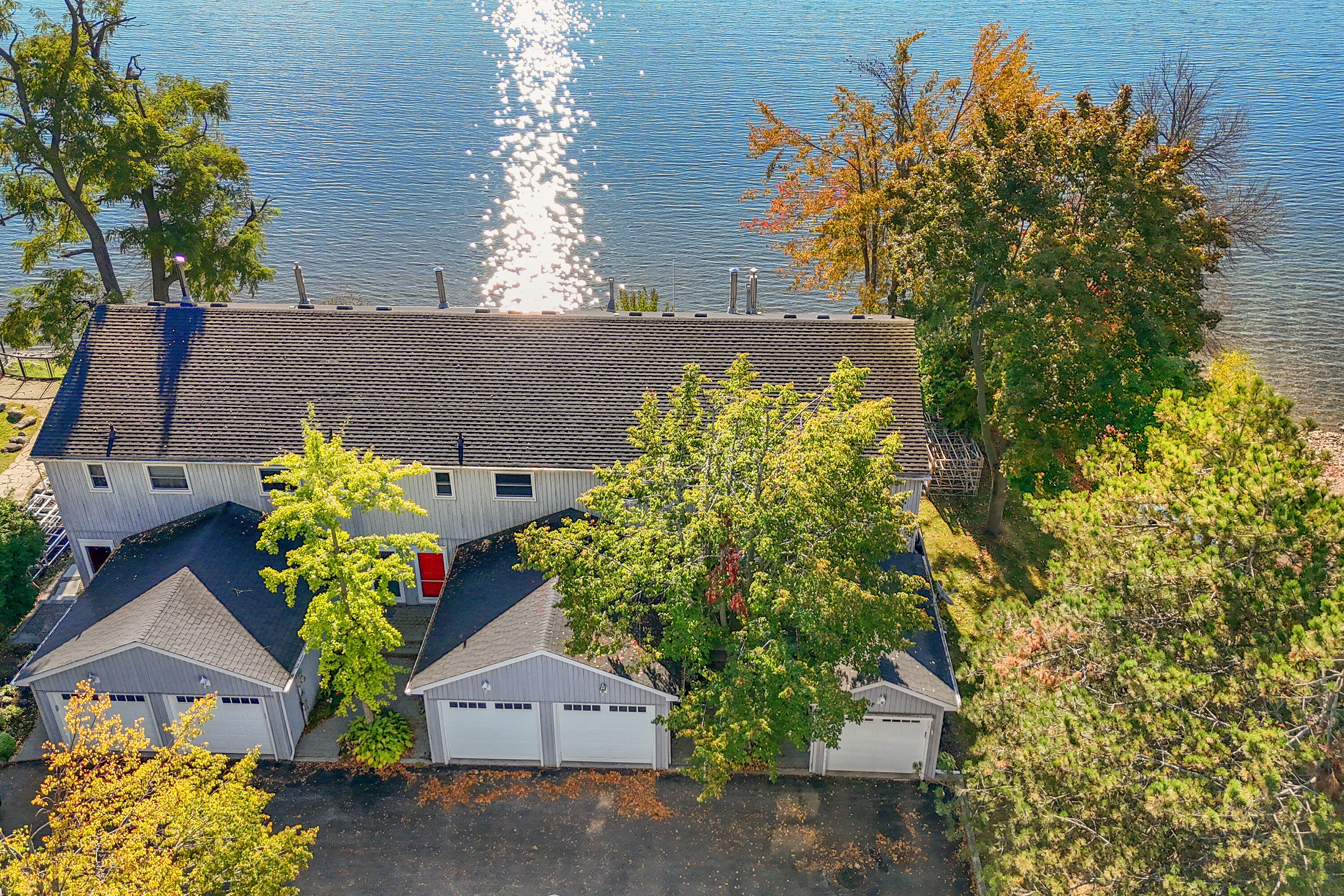  Rare Lakefront Living - 物件實景