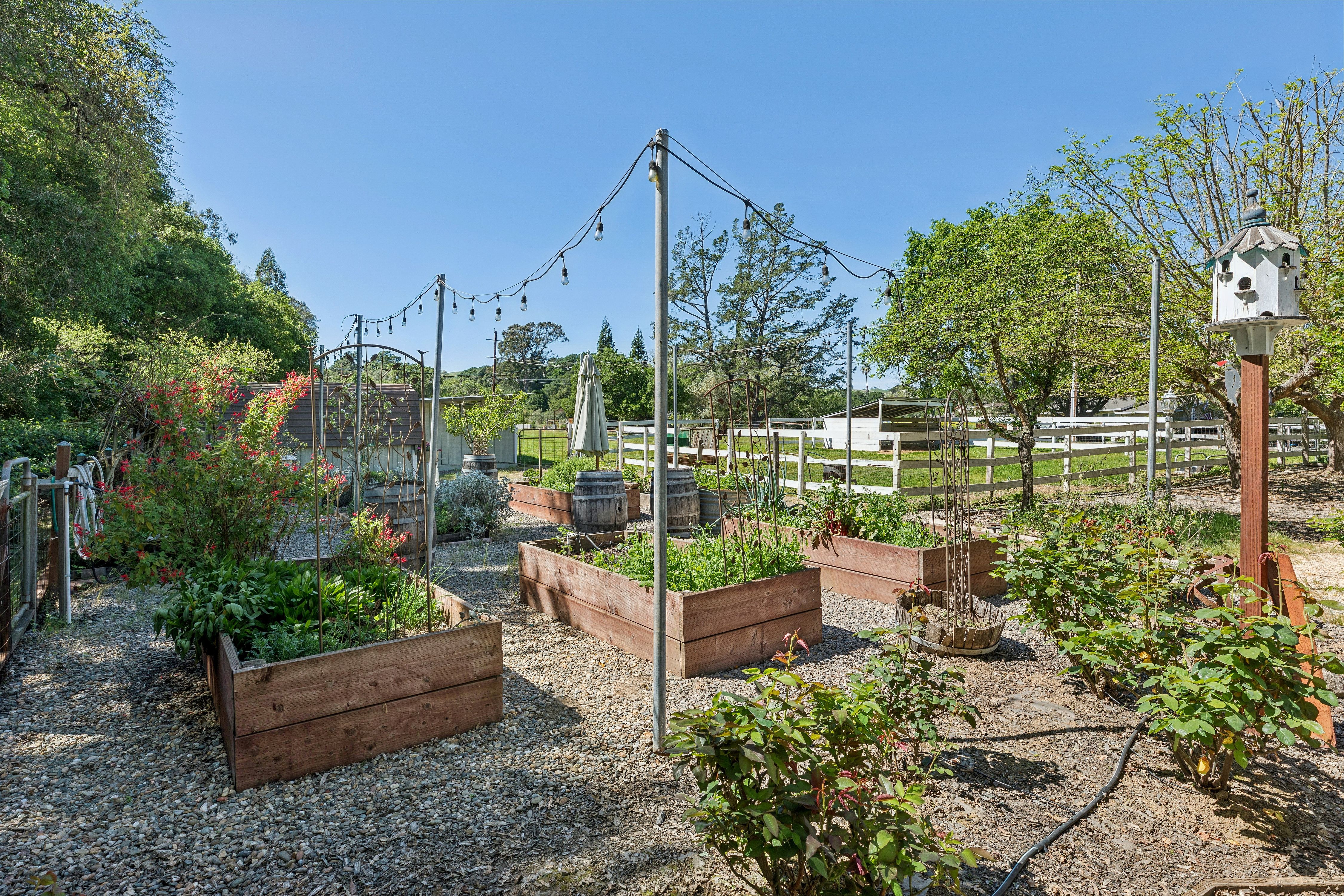  Charming Country Property - 物件實景