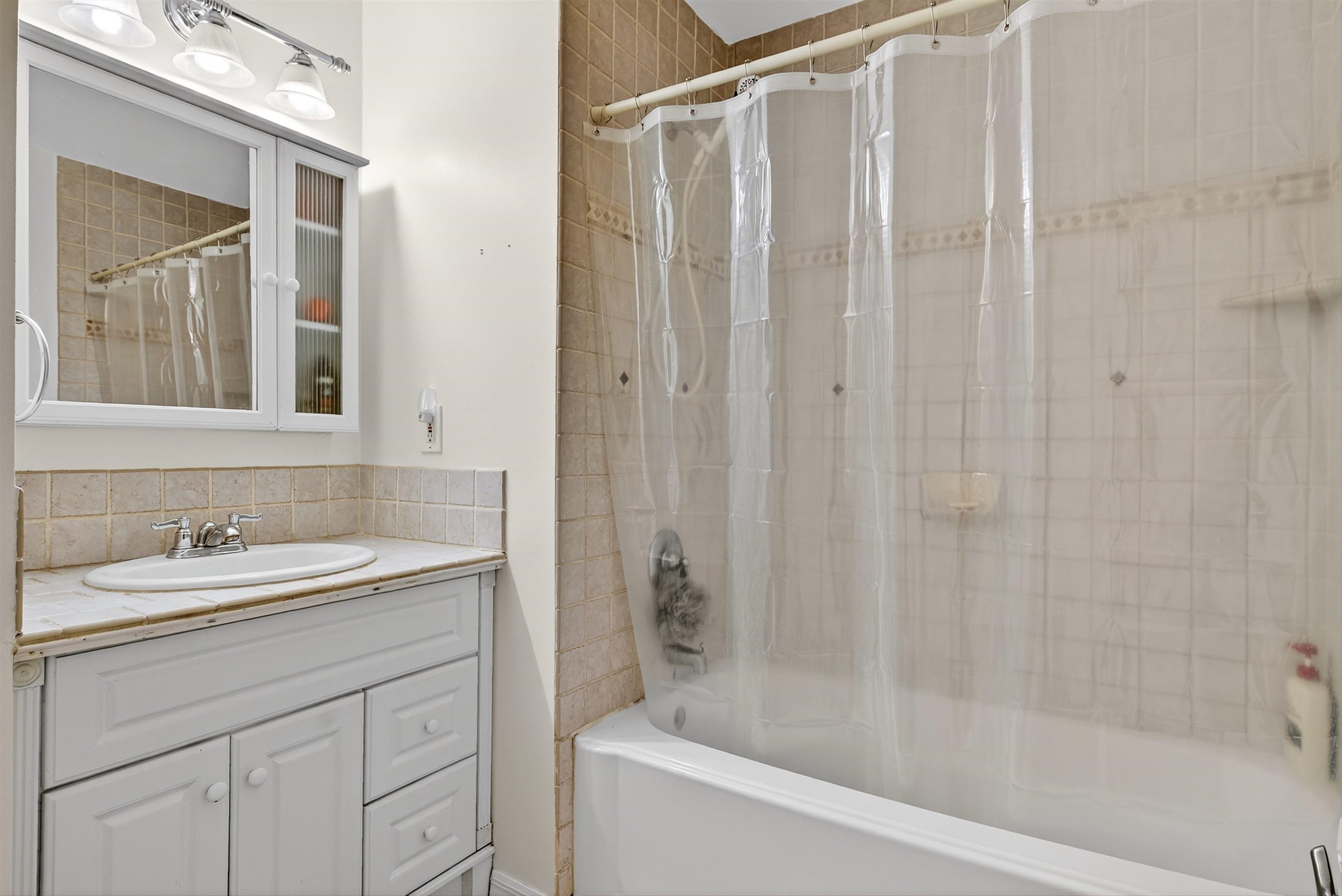 St Augustine, Florida, 32080, United States, 3 Bedrooms Bedrooms, ,3 BathroomsBathrooms,Residential,For Sale,2001984