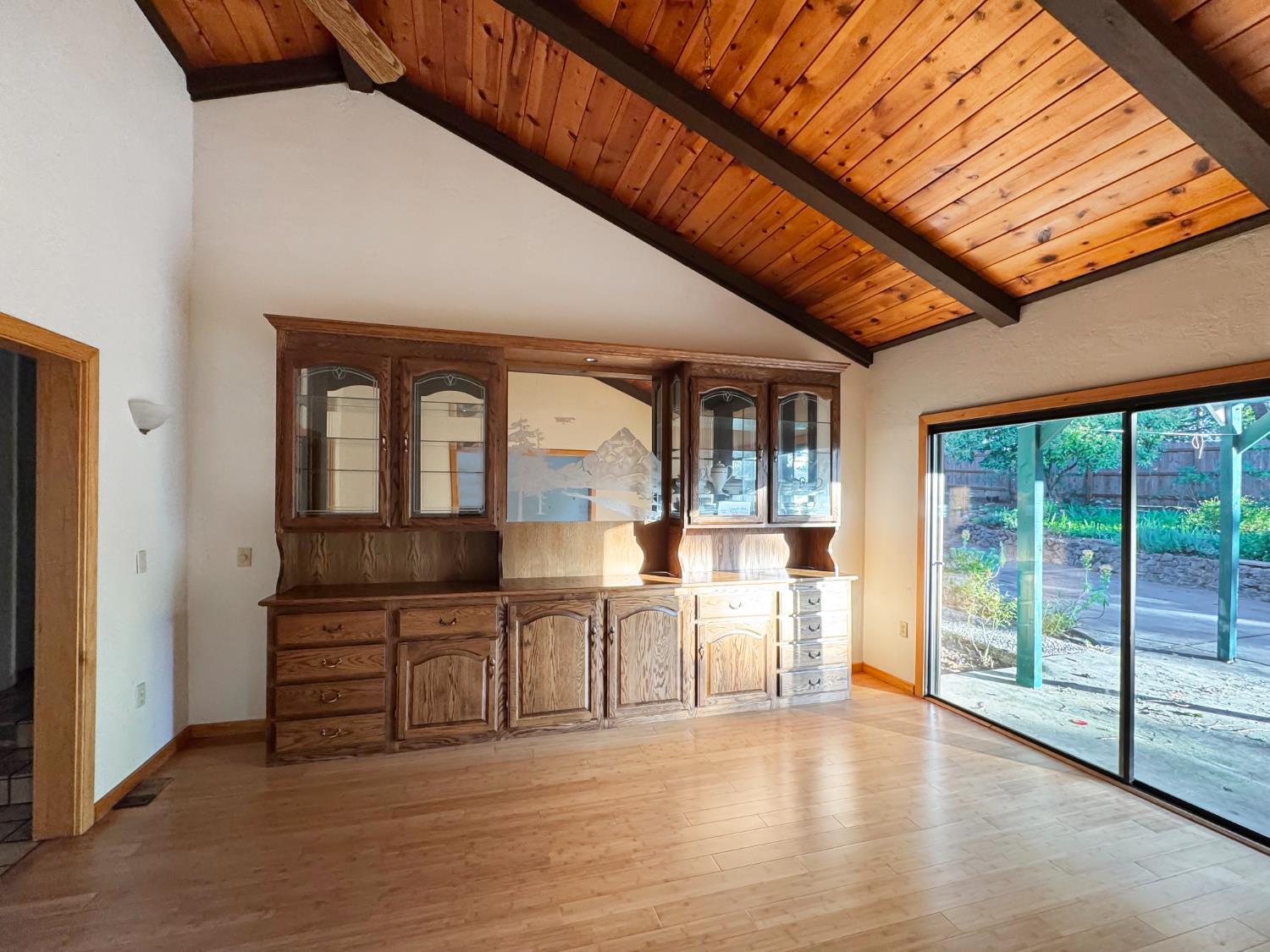 Grass Valley, California, 95949, United States, 2 Bedrooms Bedrooms, ,2 BathroomsBathrooms,Residential,For Sale,1879253