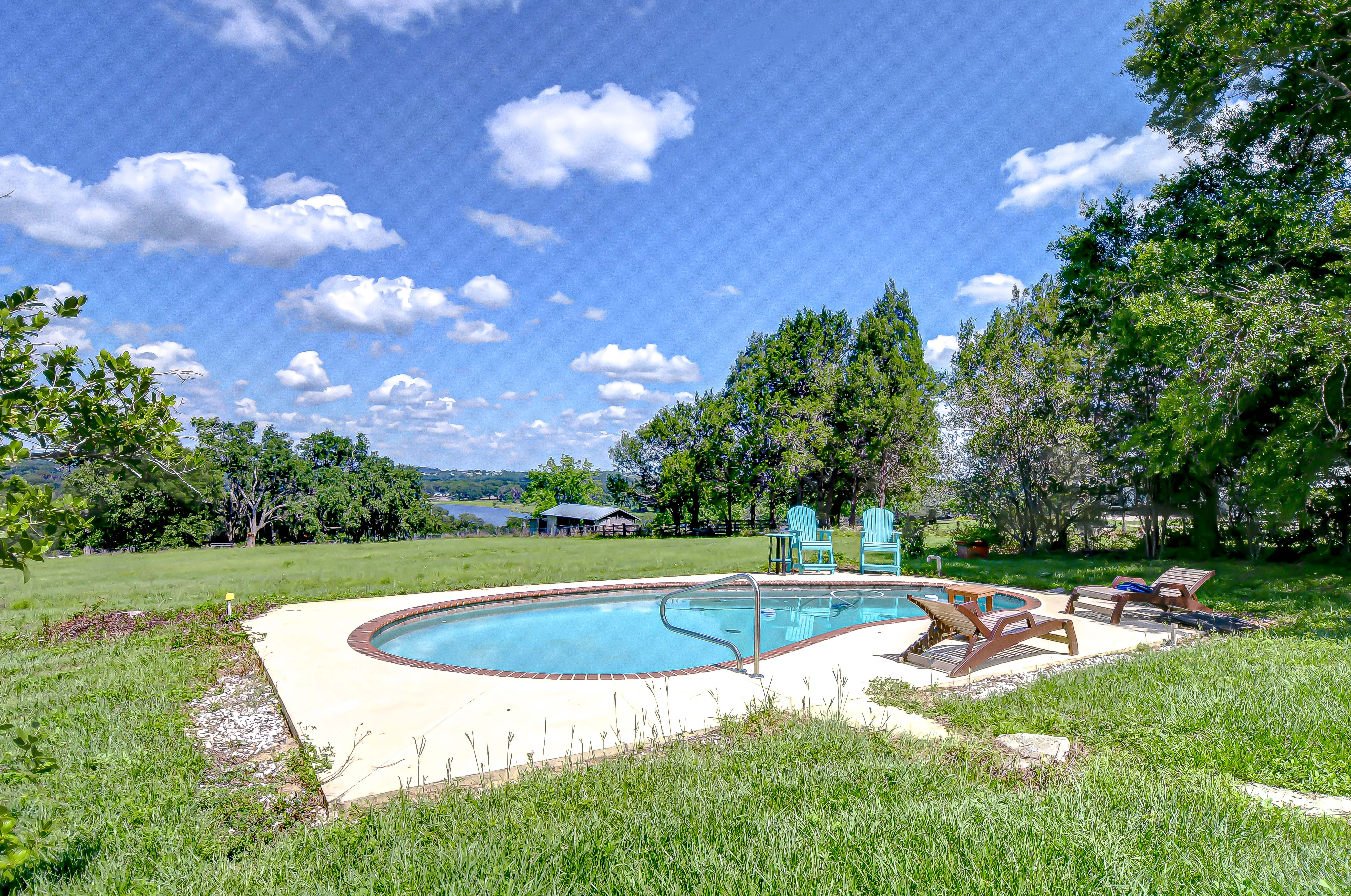 Dade City, Florida, 33523, United States, 4 Bedrooms Bedrooms, ,3 BathroomsBathrooms,Residential,For Sale,1873323