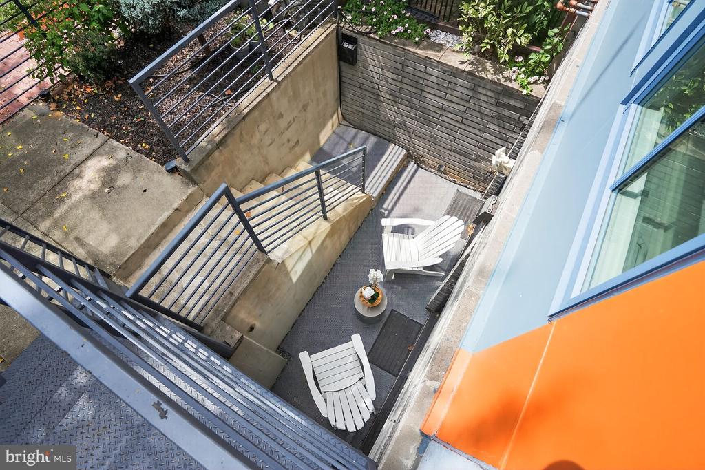 Washington, District of Columbia, 20010, United States, 2 Bedrooms Bedrooms, ,2 BathroomsBathrooms,Residential,For Sale,1975364