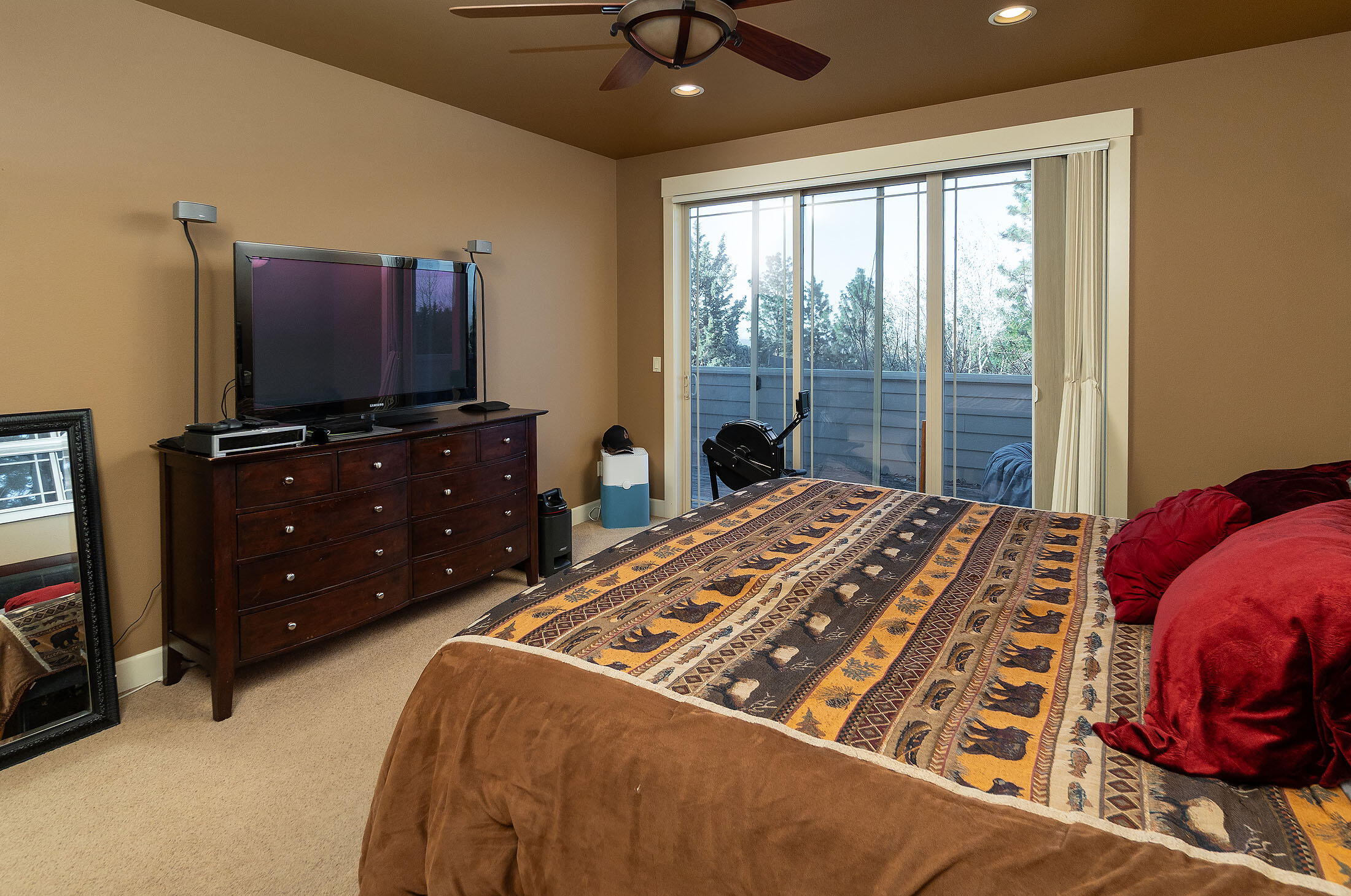 Bend, Oregon, 97703, United States, 4 Bedrooms Bedrooms, ,3 BathroomsBathrooms,Residential,For Sale,1805310