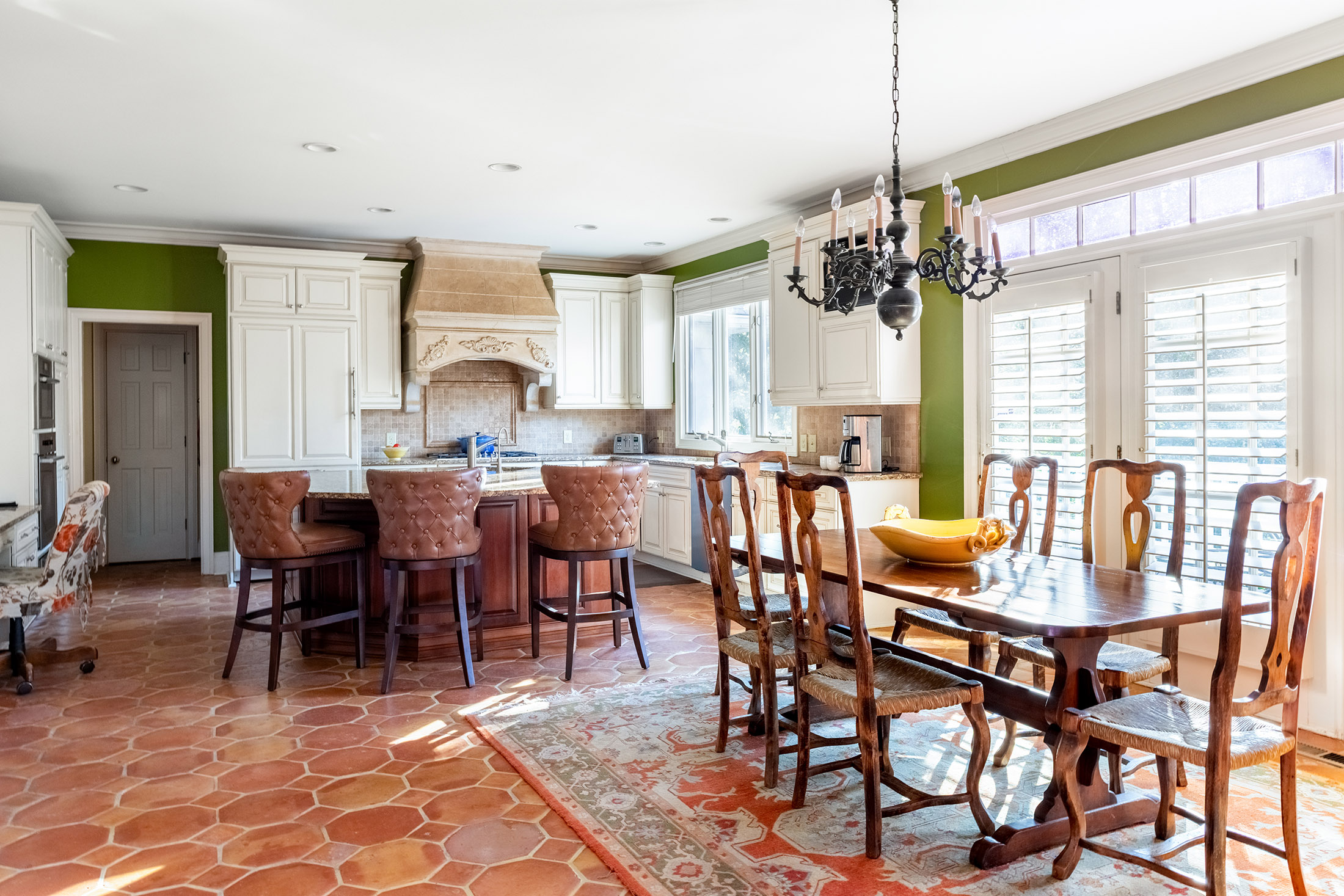  Elegant Traditional Home in Buckhead