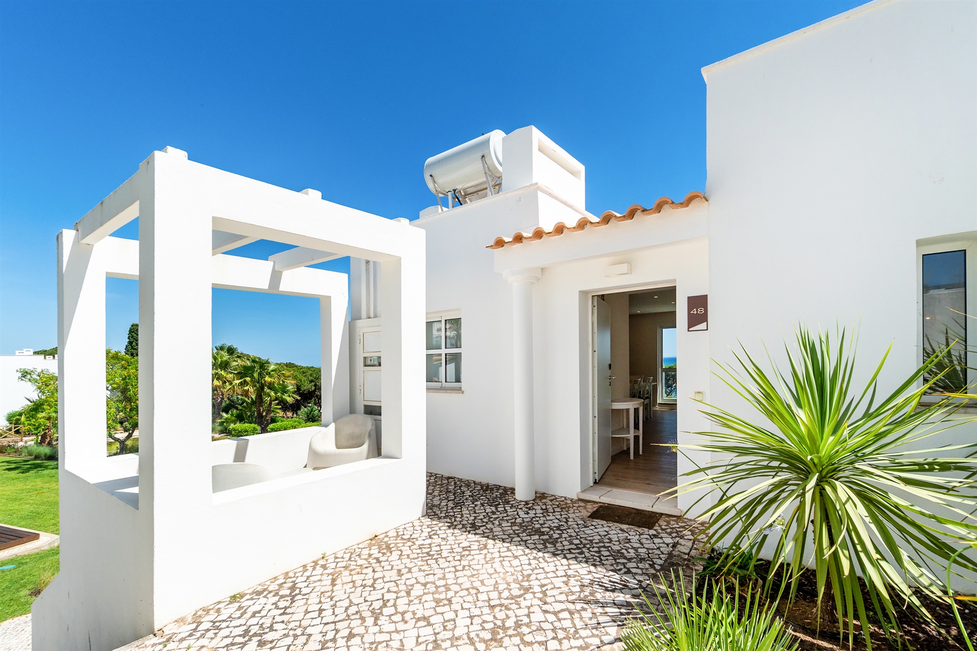  Semi-detached house, 2 bedrooms, for Sale - 物件實景