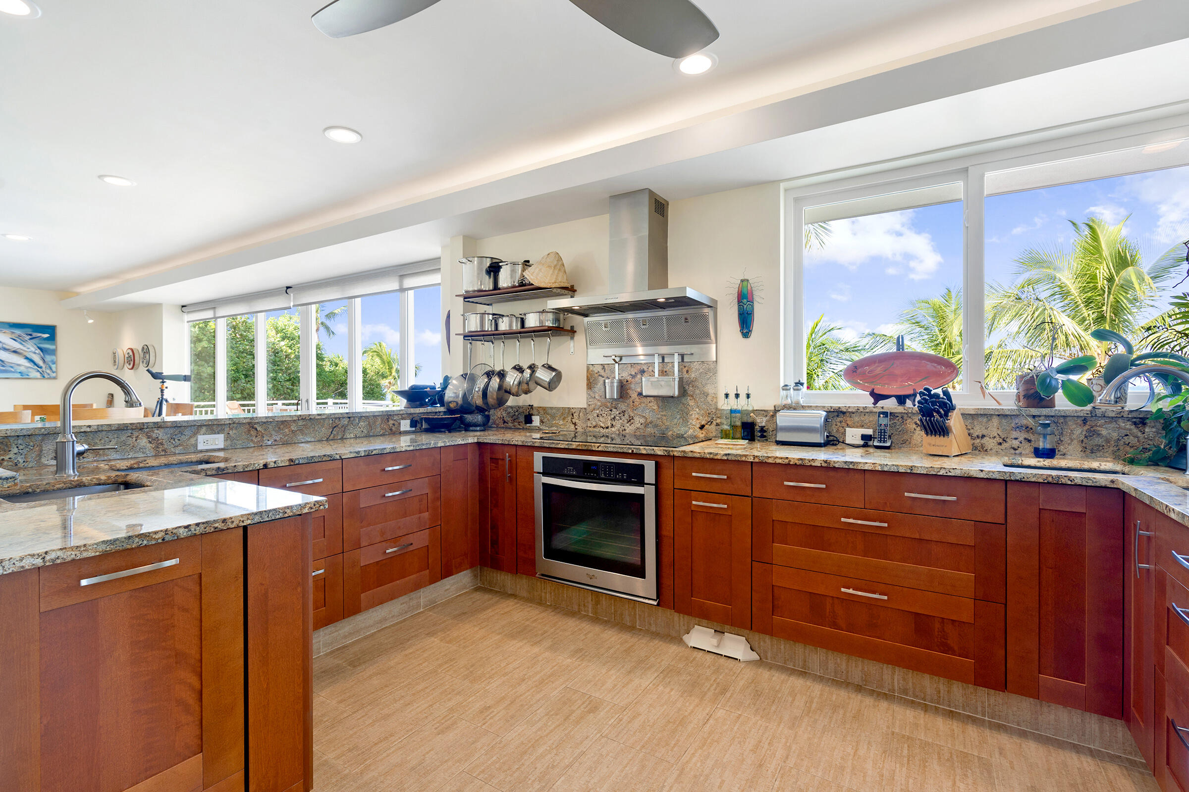 ISLAMORADA, Florida, 33036, United States, 3 Bedrooms Bedrooms, ,3 BathroomsBathrooms,Residential,For Sale,1997126