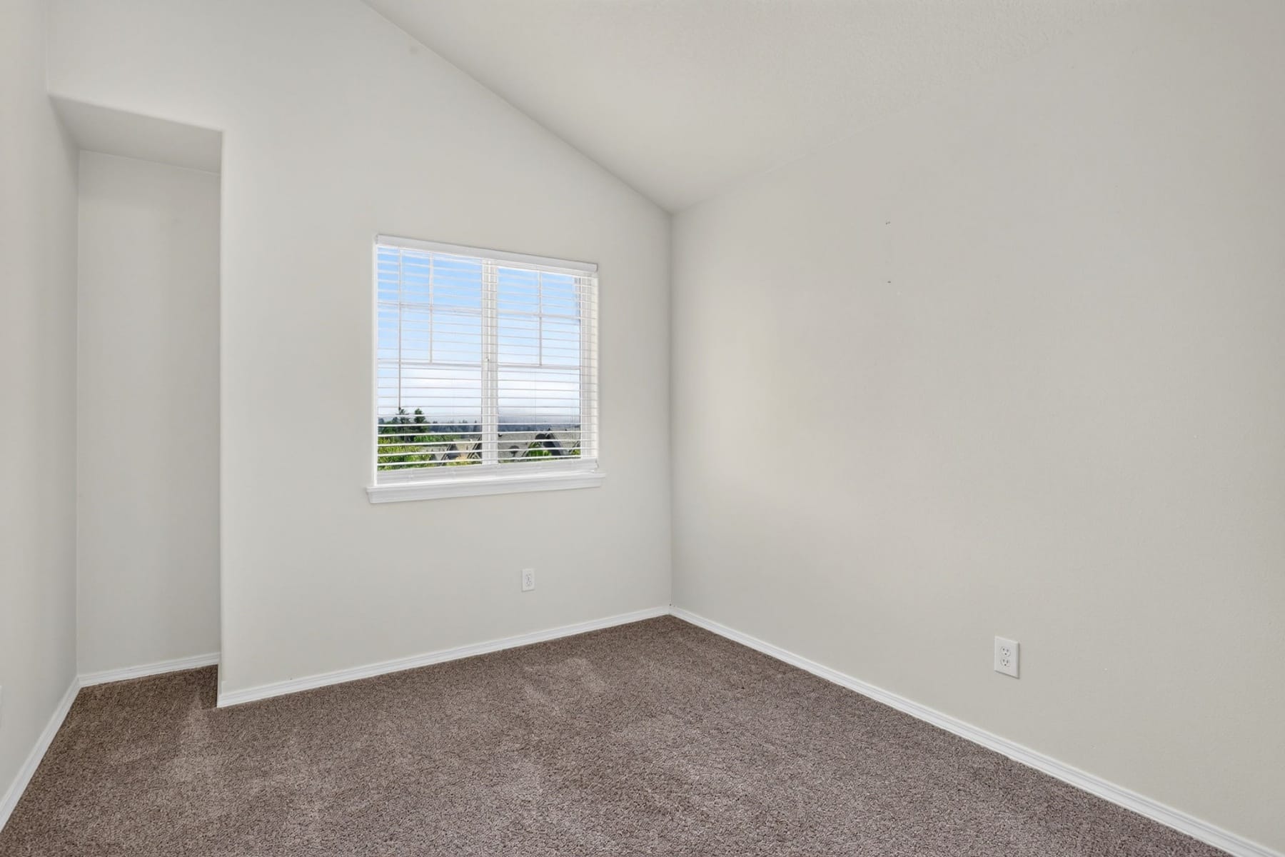  20452 HOODVIEW AVE West Linn, OR 97068 - 物件實景
