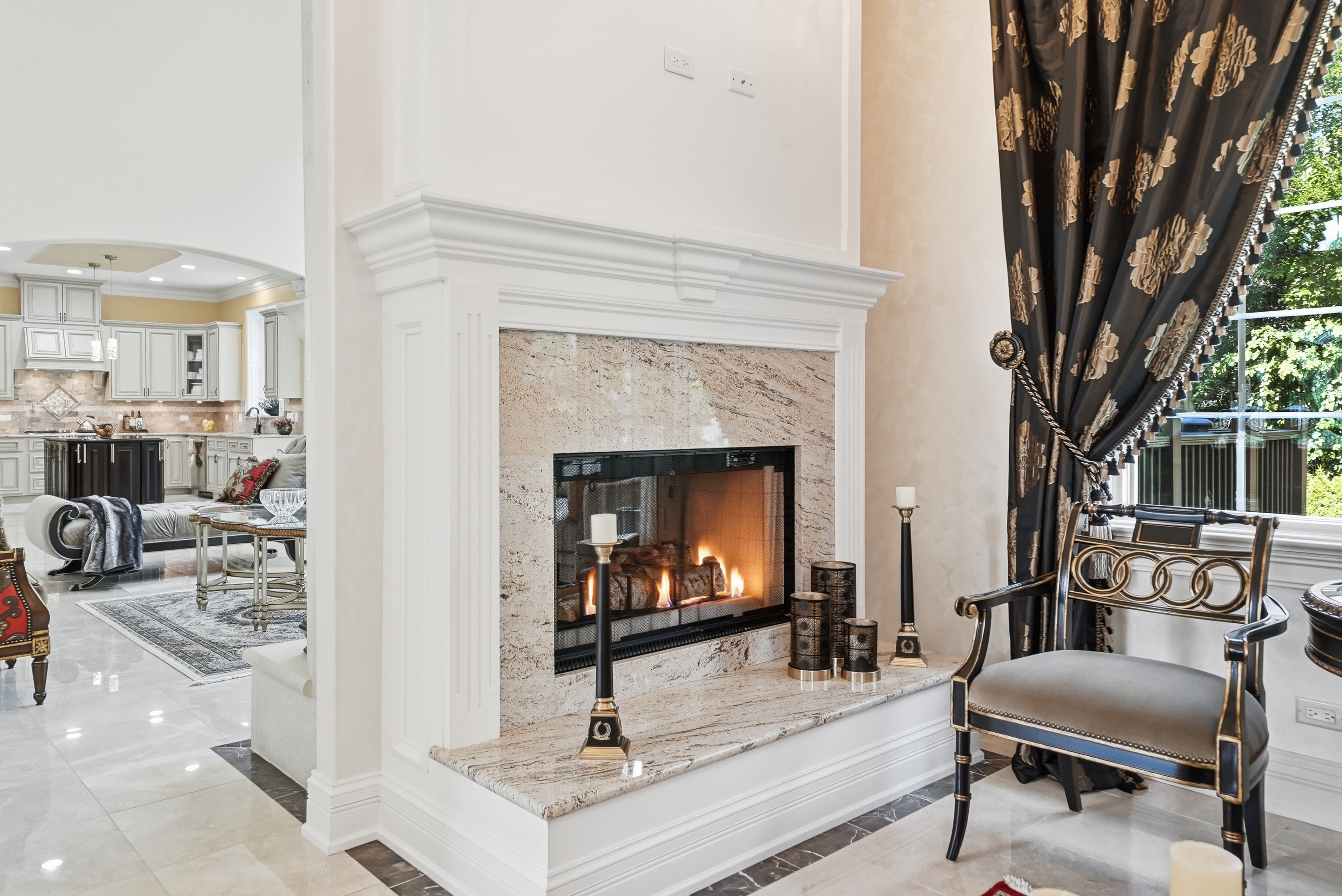  Perfectly Positioned in the Prestigious Golfview Hills Community of Hinsdale - 物件實景