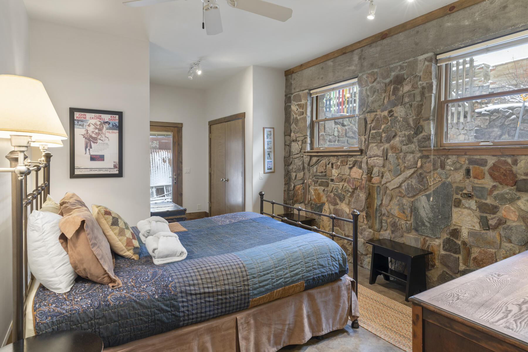  Mission Rock Residential Triplex in Downtown Ouray - 物件實景