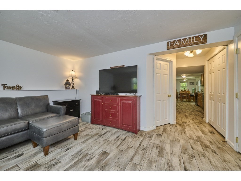 Stoughton, Massachusetts, 02072, United States, 7 Bedrooms Bedrooms, ,5 BathroomsBathrooms,Residential,For Sale,1943910