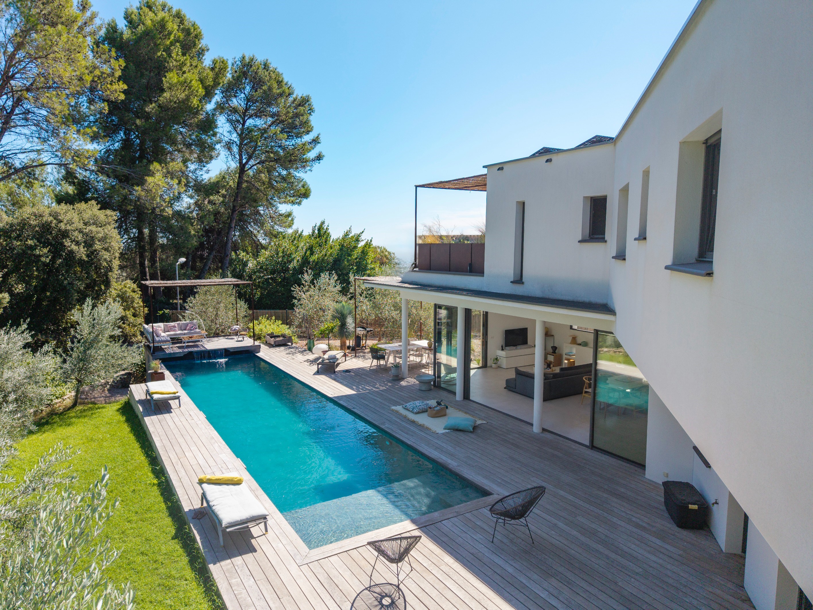  EXCEPTIONAL CONTEMPORARY VILLA — A LIFESTYLE THAT BLENDS INDOOR AND OUTDOOR SPA… - 物件實景
