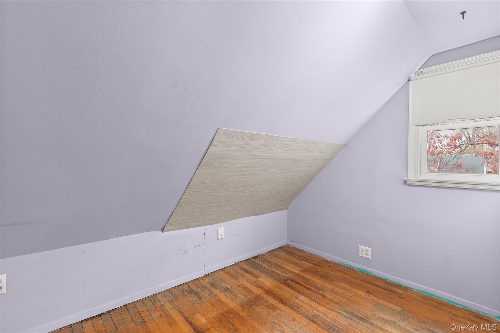 West Islip, New York, 11795, United States, 2 Bedrooms Bedrooms, ,1 BathroomBathrooms,Residential,For Sale,1994287