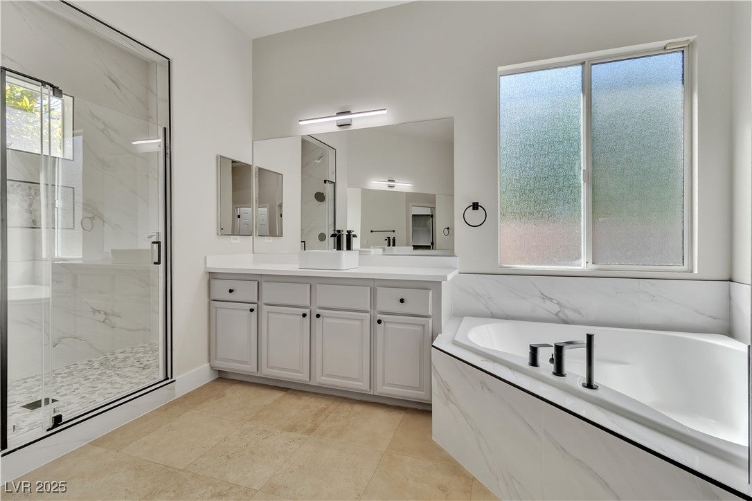 Las Vegas, Nevada, 89138, United States, 4 Bedrooms Bedrooms, ,4 BathroomsBathrooms,Residential,For Sale,1836630