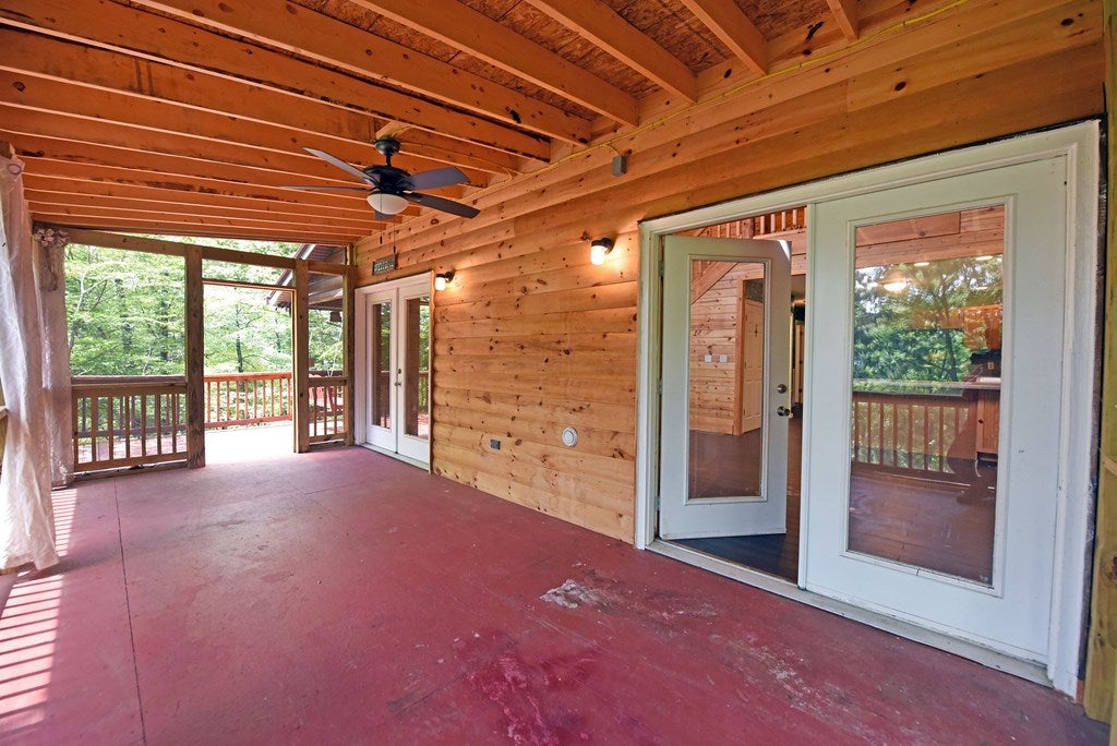 Mineral Bluff, Georgia, 30559, United States, 3 Bedrooms Bedrooms, ,3 BathroomsBathrooms,Residential,For Sale,1882955
