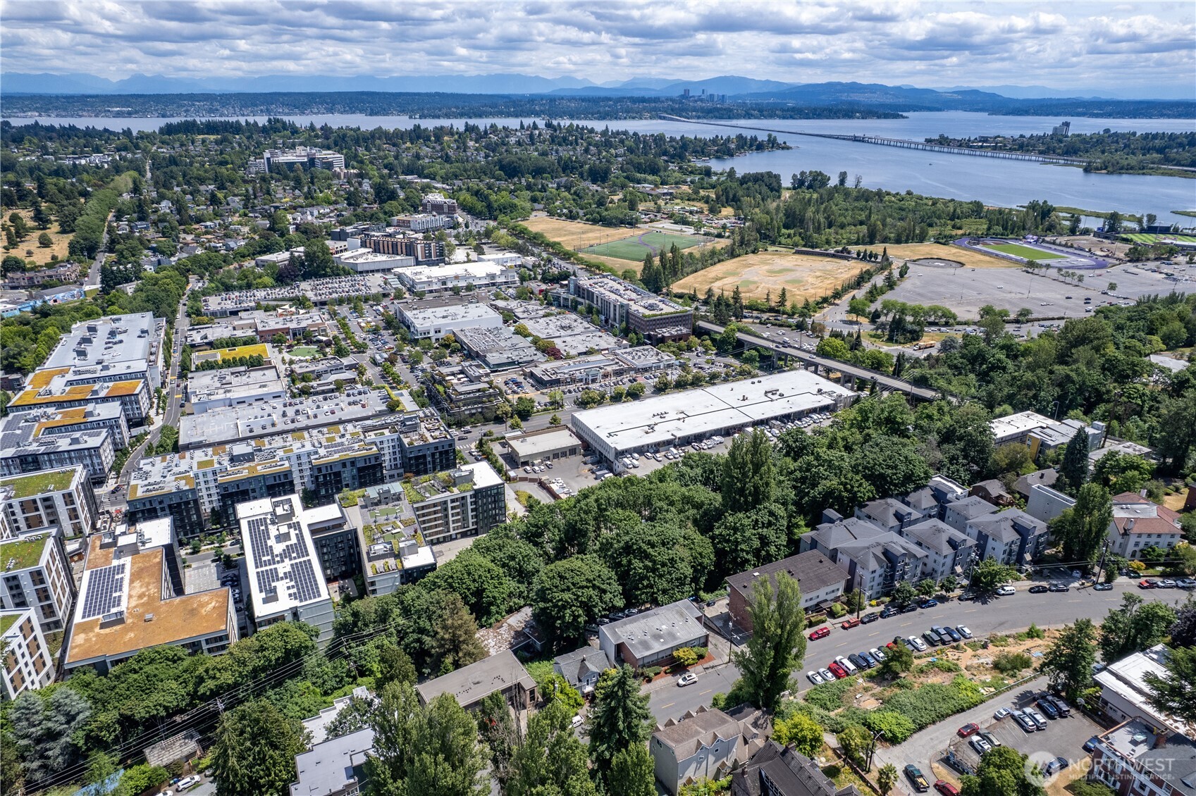 Seattle, Washington, 98105, United States, ,Residential,For Sale,1896313