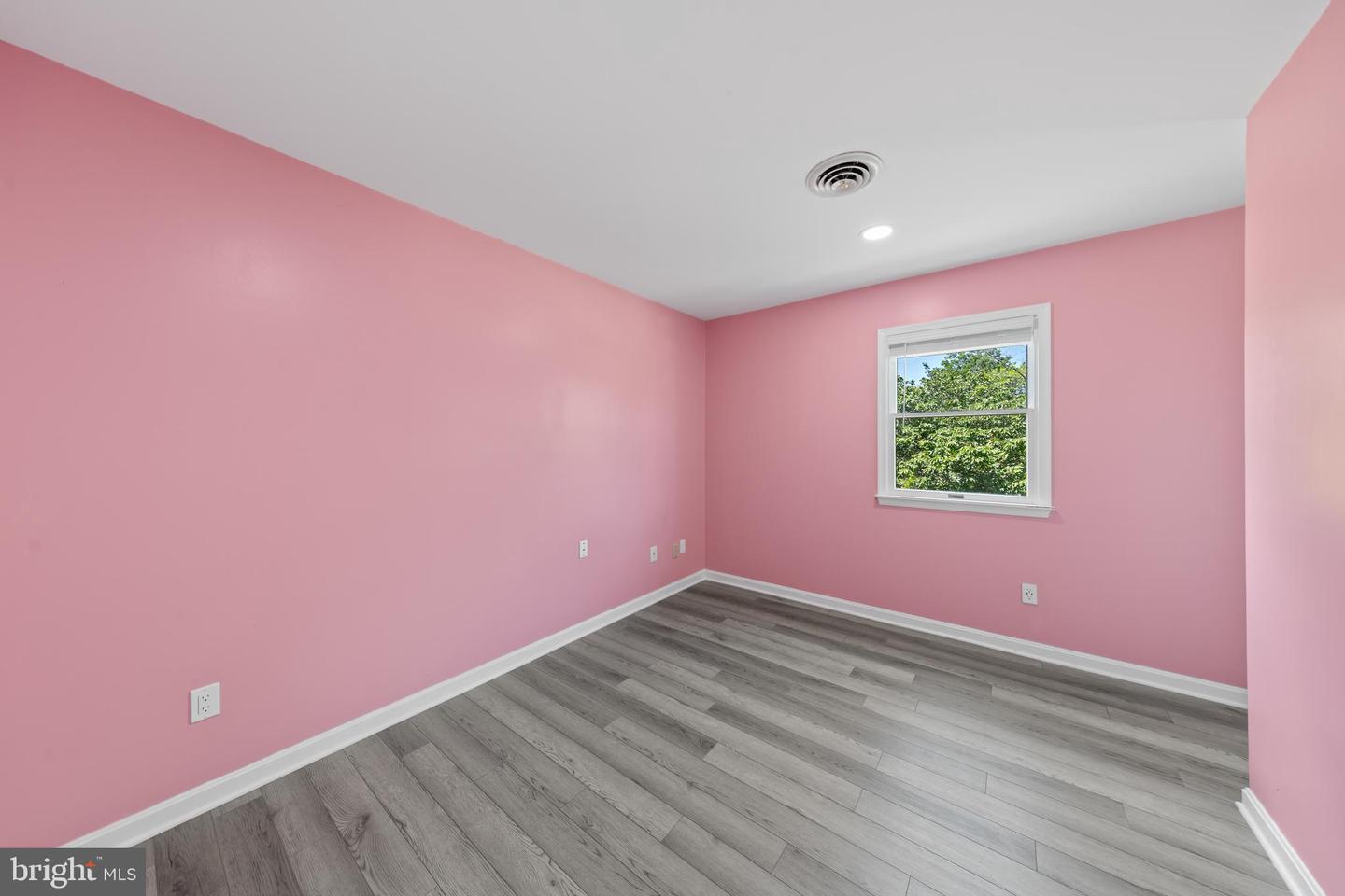 Salisbury, Maryland, 21801, United States, 5 Bedrooms Bedrooms, ,3 BathroomsBathrooms,Residential,For Sale,1777423