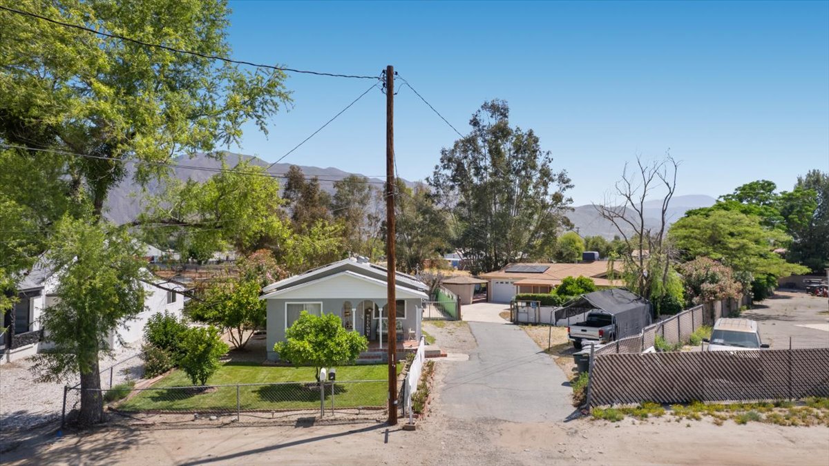 San Jacinto, California, 92583, United States, 6 Bedrooms Bedrooms, ,4 BathroomsBathrooms,Residential,For Sale,1977505