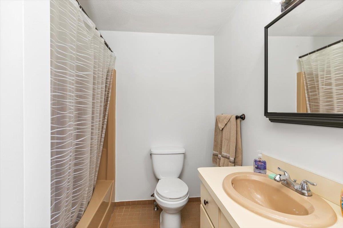 Milton, New Hampshire, 03851, United States, ,Residential,For Sale,1982719