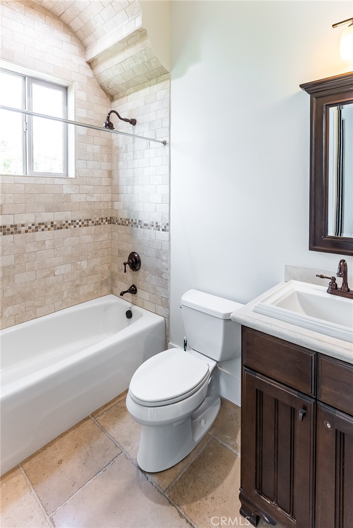 Woodland Hills, California, 91367, United States, 5 Bedrooms Bedrooms, ,6 BathroomsBathrooms,Residential,For Sale,1861197