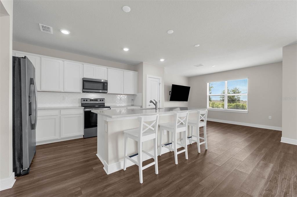 Clermont, Florida, 34714, United States, 5 Bedrooms Bedrooms, ,3 BathroomsBathrooms,Residential,For Sale,1875978