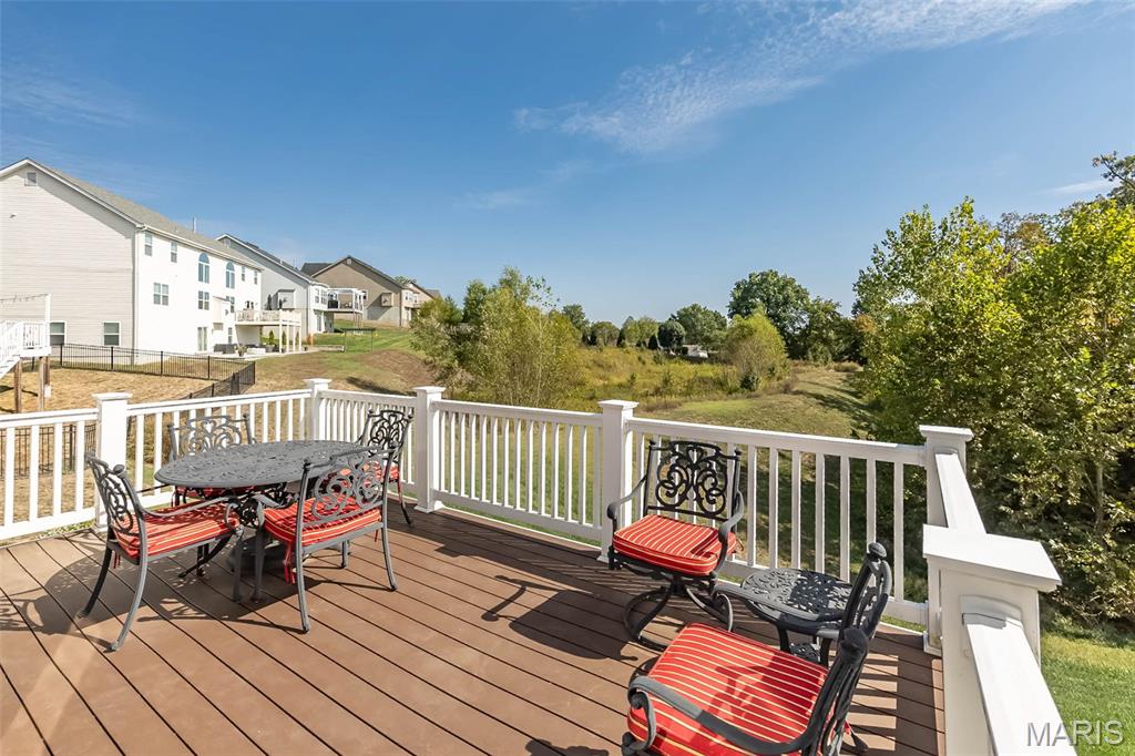 Mehlville, Missouri, 63128, United States, 3 Bedrooms Bedrooms, ,3 BathroomsBathrooms,Residential,For Sale,1966938