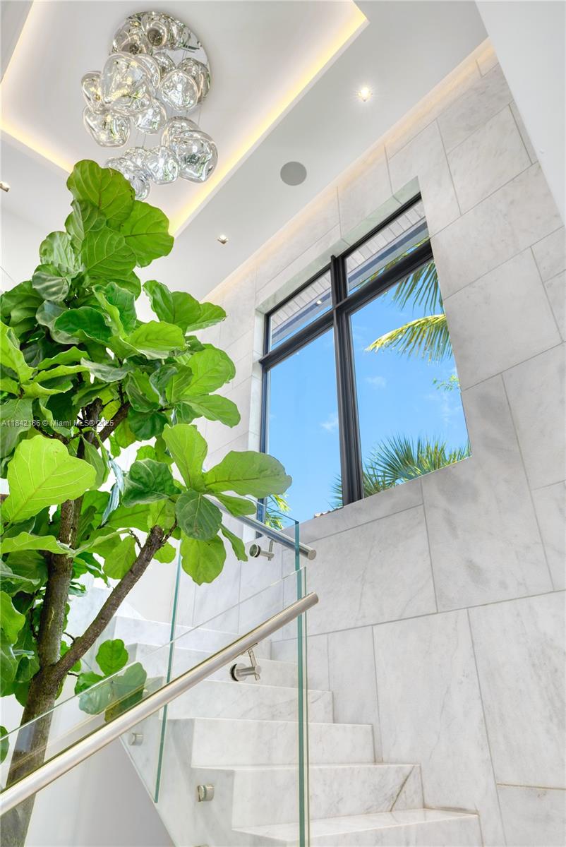 Miami, Florida, 33137, United States, 6 Bedrooms Bedrooms, ,7 BathroomsBathrooms,Residential,For Sale,1903270