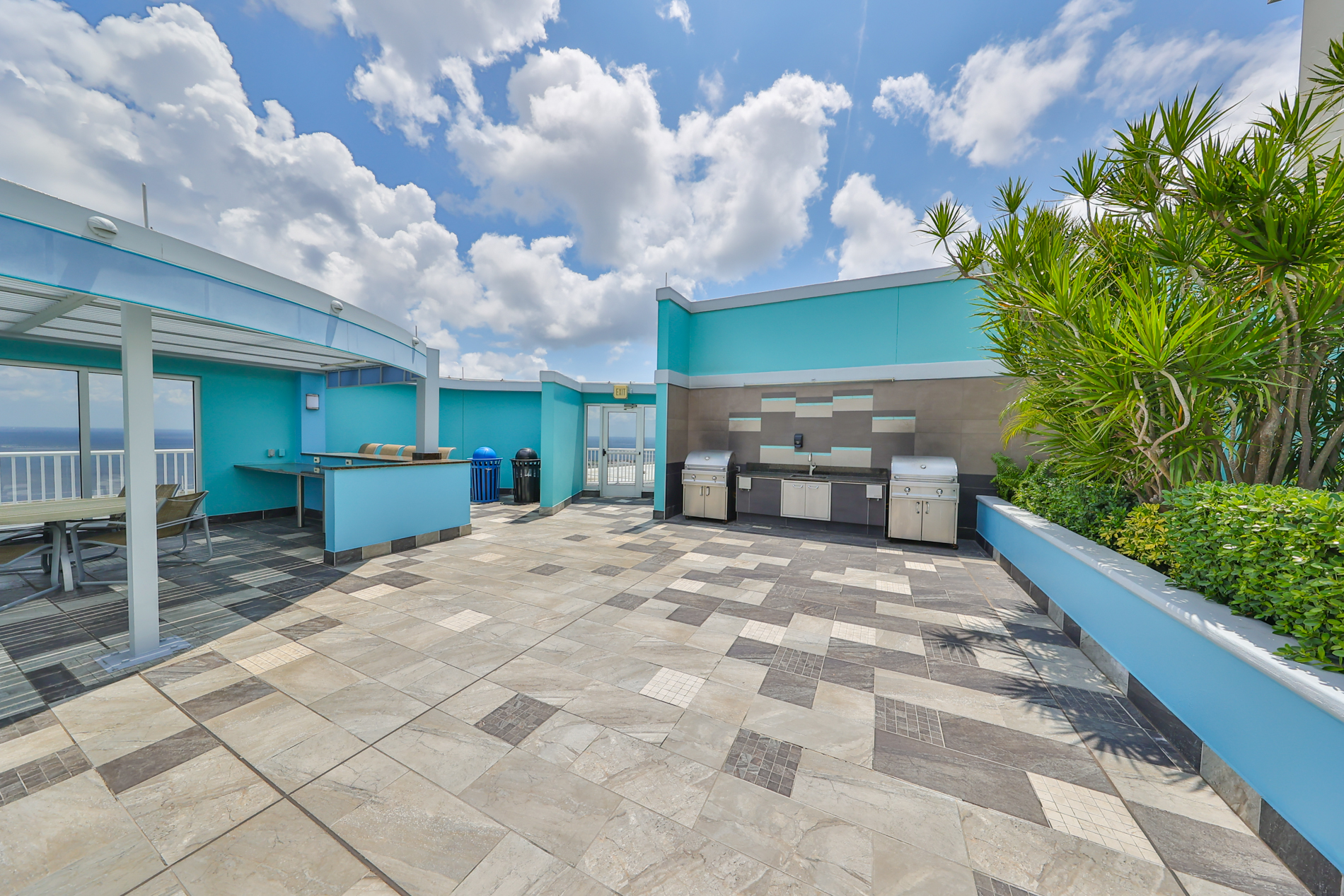 St Petersburg, Florida, 33701, United States, 3 Bedrooms Bedrooms, ,3 BathroomsBathrooms,Residential,For Sale,1924192