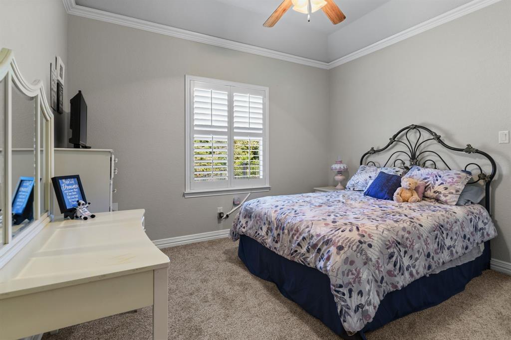 Lakeside, Texas, 76108, United States, 4 Bedrooms Bedrooms, ,3 BathroomsBathrooms,Residential,For Sale,1796738